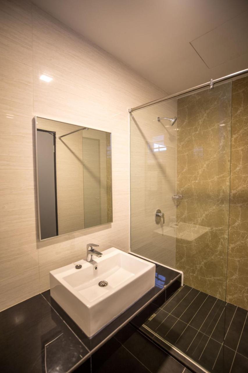3-plus Hotel